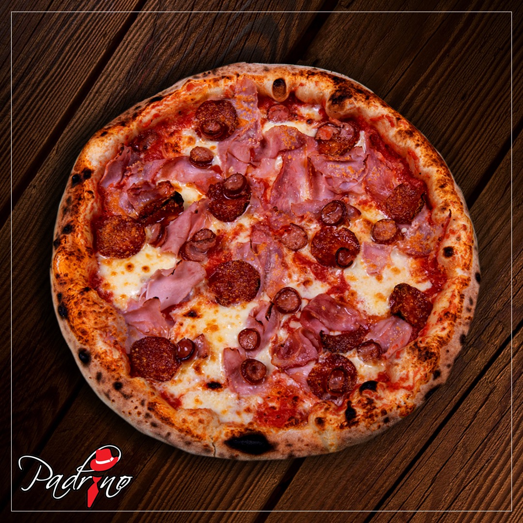 Pizza Quattro Carni Restaurant Padrino Suceava